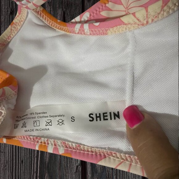 Retro Floral Bikini Set – Size Small – Cute & Comfy! - Picture 11 of 14